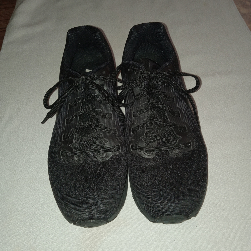 Nike Pegusas 34 Women's Size 8